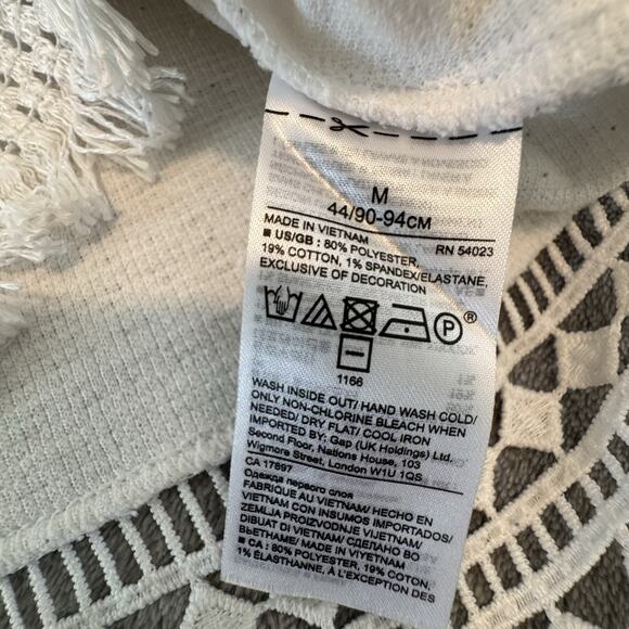 Banana Republic White Boucle Shell Top With Lace- Peekaboo Fringe - Medium - Picture 10 of 11